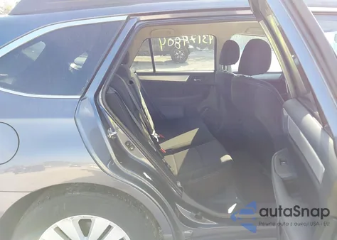 2015 Subaru Outback 2.5I Premium z USA, uszkodzony, nr VIN 4S4BSBCC1F3331452